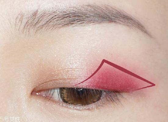 如何画出完美眼线?一分钟学会四种眼线画法 如何画出完美眼线?一分钟学会四种眼线画法