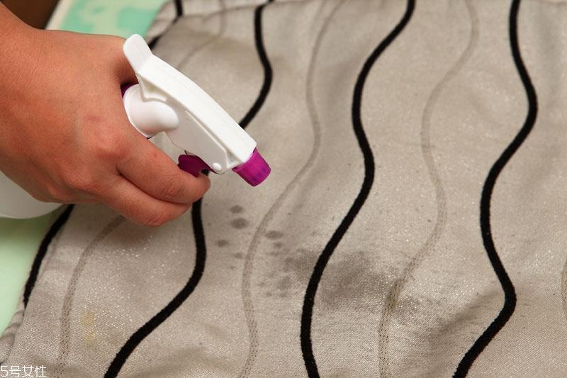 小苏打粉怎么去污 小苏打粉9种用途 小苏打粉怎么去污 小苏打粉9种用途