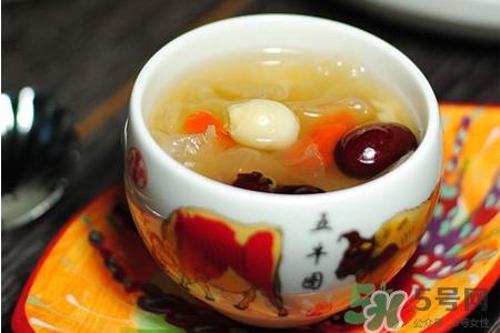 银耳一次泡多久合适?银耳用冷水泡还是热水泡好? 银耳一次泡多久合适?银耳用冷水泡还是热水泡好?