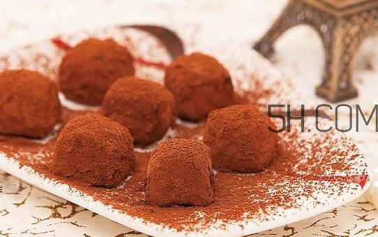 松露巧克力有松露吗?松露巧克力有保质期吗 松露巧克力有松露吗?松露巧克力有保质期吗