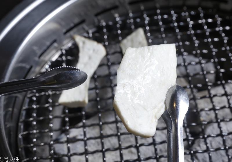 烧烤蔬菜怎么烤 烧烤蔬菜小技巧 烧烤蔬菜怎么烤 烧烤蔬菜小技巧