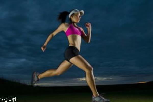 冬季什么时候跑步好?需要注意哪些问题 冬季什么时候跑步好?需要注意哪些问题