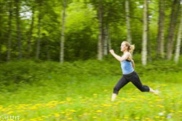 冬季什么时候跑步好?需要注意哪些问题 冬季什么时候跑步好?需要注意哪些问题