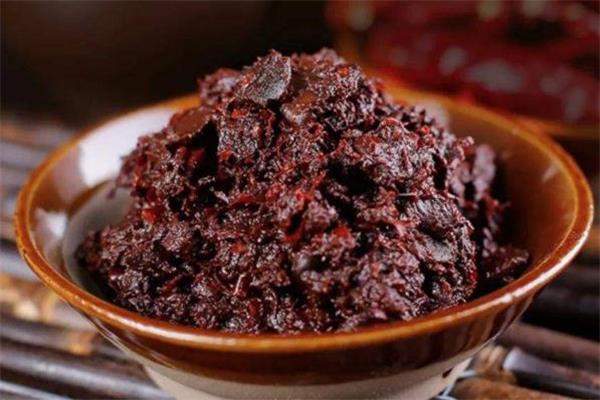 豆瓣酱用的是黄豆还是蚕豆 豆瓣酱怎么做好吃 豆瓣酱用的是黄豆还是蚕豆 豆瓣酱怎么做好吃