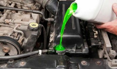 ​货车防冻液颜色不一样能混加么