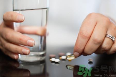 钙片什么时候吃最好?钙片什么时候吃吸收最好? 钙片什么时候吃最好?钙片什么时候吃吸收最好?