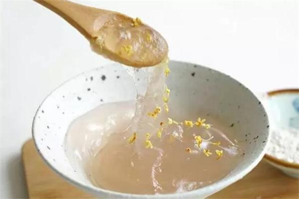 藕粉和米饭哪个热量高 藕粉能代替米饭吗 藕粉和米饭哪个热量高 藕粉能代替米饭吗