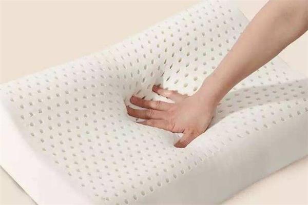 乳胶枕头会引起过敏吗 乳胶枕头过敏的症状 乳胶枕头会引起过敏吗 乳胶枕头过敏的症状