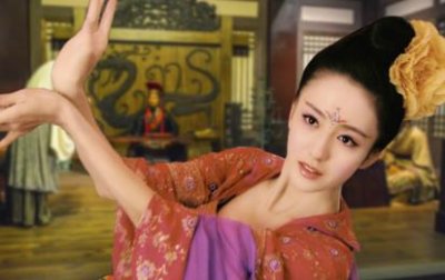 ​赵飞燕从舞女逆袭成皇后，为何最后惨淡收场？