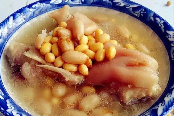 生活黄豆炖猪蹄的做法 黄豆炖猪蹄的功效和作用 3