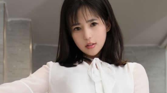 娱乐女模艾栗栗个人资料,艾栗栗身高三围是多少 2