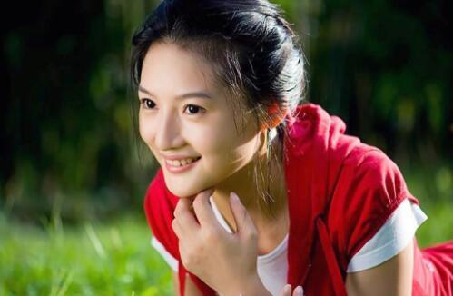 女朋友在我面前说别人帅怎么办