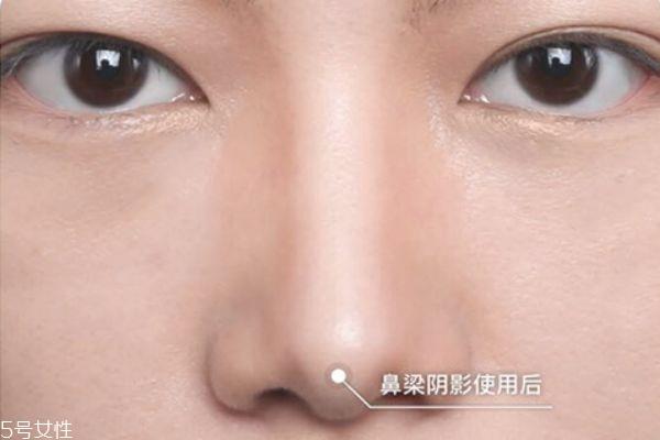 修容棒怎么画鼻子 鼻影的画法图解 修容棒怎么画鼻子 鼻影的画法图解