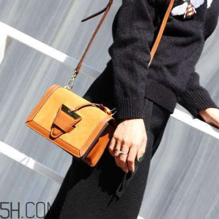 翻毛皮包掉色怎么办？翻毛皮包包怎么上色？