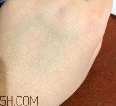 卡姿兰粉饼保质期多长?卡姿兰粉饼有效期 卡姿兰粉饼保质期多长?卡姿兰粉饼有效期