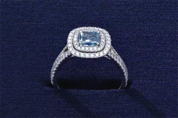 戴比尔斯和蒂芙尼哪个好 戴比尔斯和tiffany哪个贵 戴比尔斯和蒂芙尼哪个好 戴比尔斯和tiffany哪个贵