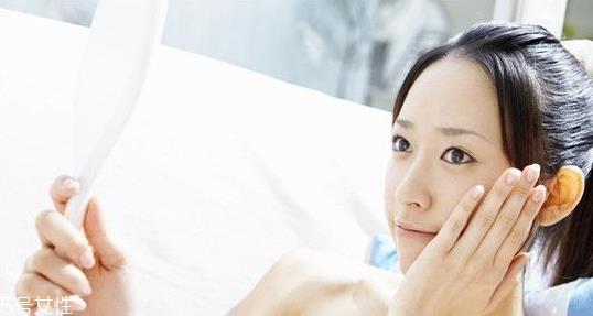 身体乳可以擦脸吗 身体乳擦脸有这些坏处