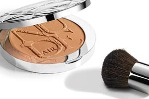 dior迪奥和阿玛尼粉饼哪个好? dior迪奥和阿玛尼粉饼哪个好?