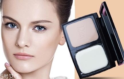 dior迪奥和阿玛尼粉饼哪个好? dior迪奥和阿玛尼粉饼哪个好?