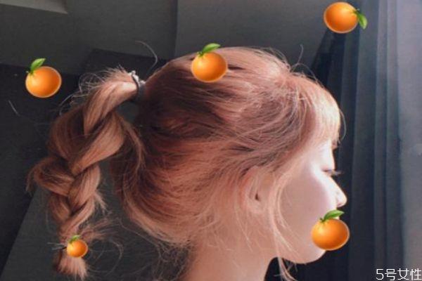 粉棕色怎么染 粉棕色头发需要漂吗 粉棕色怎么染 粉棕色头发需要漂吗