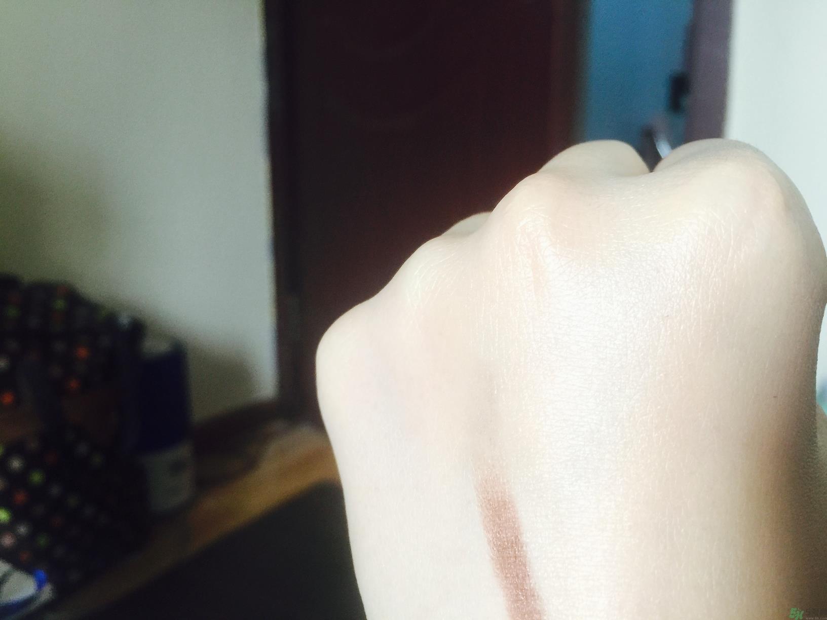 bobbi brown芭比波朗粉底液怎么样? bobbi brown芭比波朗粉底液怎么样?