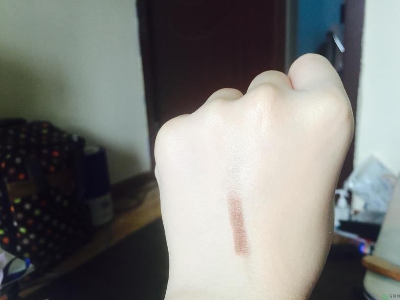 bobbi brown芭比波朗粉底液怎么样? bobbi brown芭比波朗粉底液怎么样?