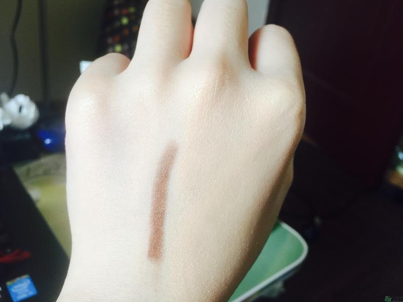 bobbi brown芭比波朗粉底液怎么样? bobbi brown芭比波朗粉底液怎么样?