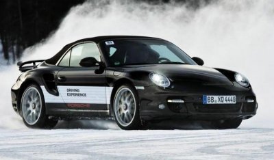 ​冷车启动发动机声音大正常吗