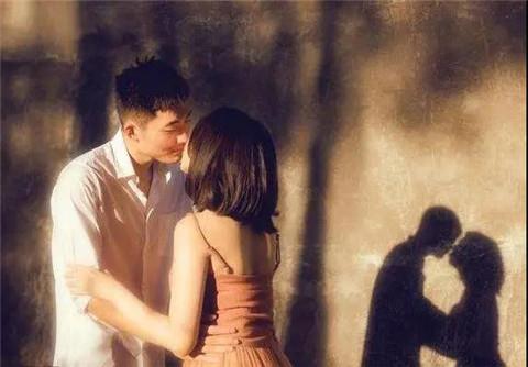 如何在吵架时有效地与女朋友沟通和解