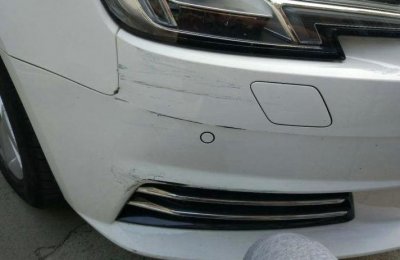 ​车子被刮了找不到人怎么办