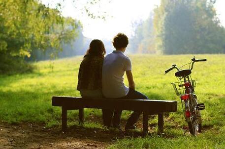 如何重新吸引女生的注意力,让她重新对你产生兴趣?