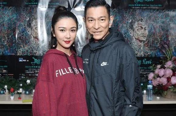 刘德华最不愿提起的一女人,多次抹黑华仔,54岁仍嫁不出去