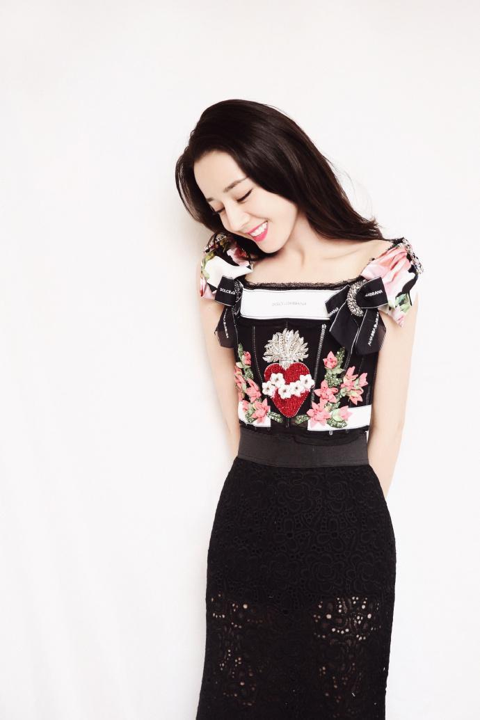 迪丽热巴背后最不可缺少的一个男人,惊呆!颜值竟然这么高