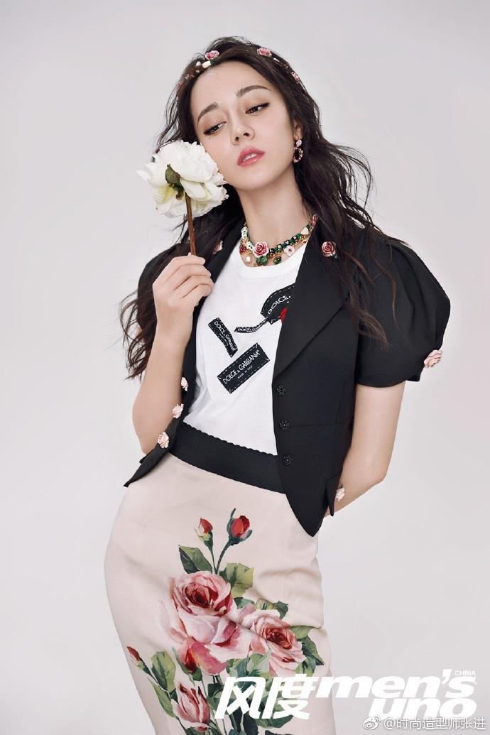 迪丽热巴背后最不可缺少的一个男人,惊呆!颜值竟然这么高