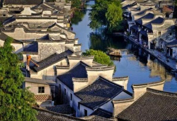 南浔古镇,历史悠久,被誉为丝绸之府