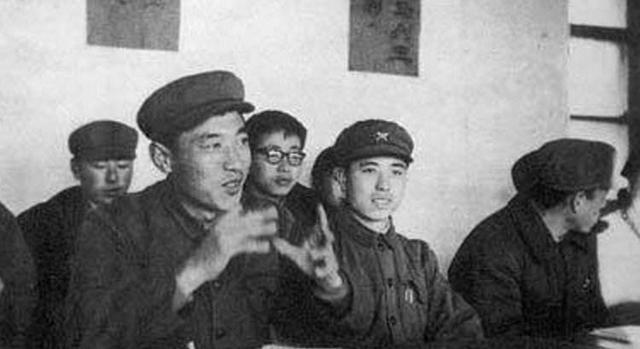 47年前,那个轰动一时的“白卷英雄”张铁生,如今现状如何?