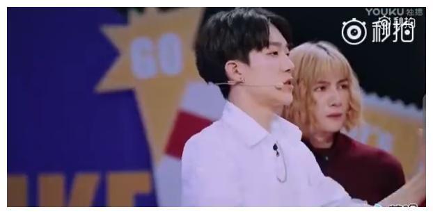 何炅录综艺当场发飙 看了原因之后真是心疼他