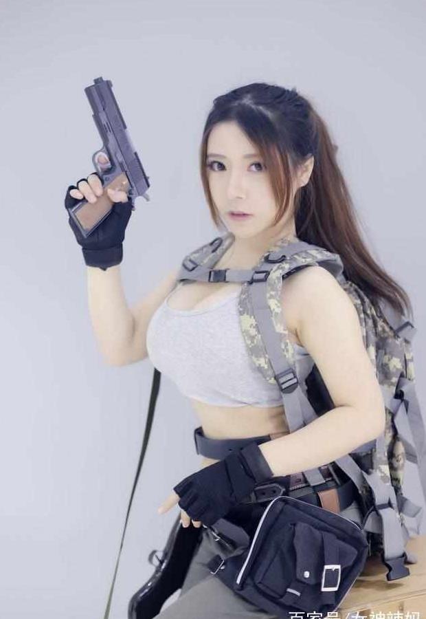 女主播入江闪闪被捕?当老赖拒付违约金!网友:虎牙这次怎么说