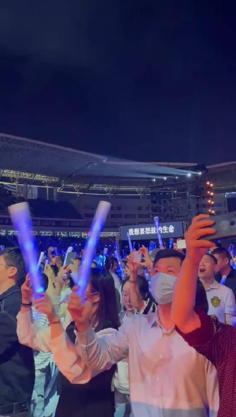 汪峰unfollow巡回演唱会长沙站,整场氛围真的A级……