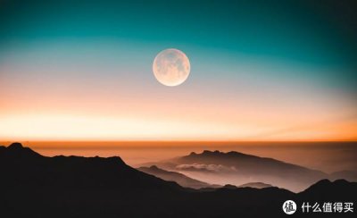 ​《月亮与六便士》简读