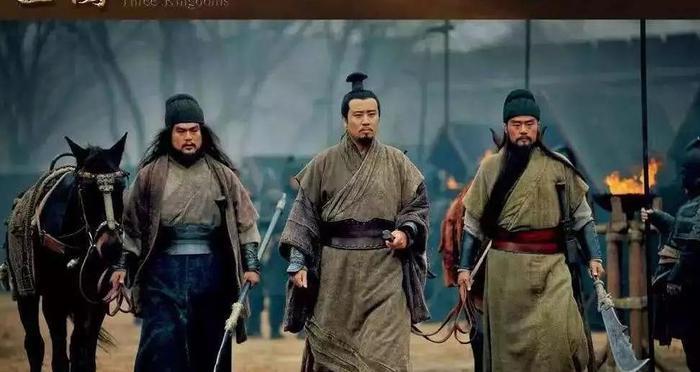 曹操对关羽高官厚？，为何关羽只追随刘备，关羽死后曹操给出答案