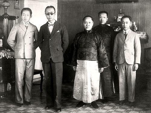 末代皇帝溥仪传奇一生:三岁即位,六岁失国,在别人的操纵下生活