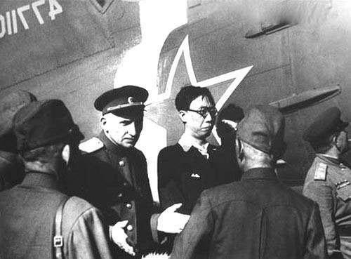 末代皇帝溥仪传奇一生:三岁即位,六岁失国,在别人的操纵下生活