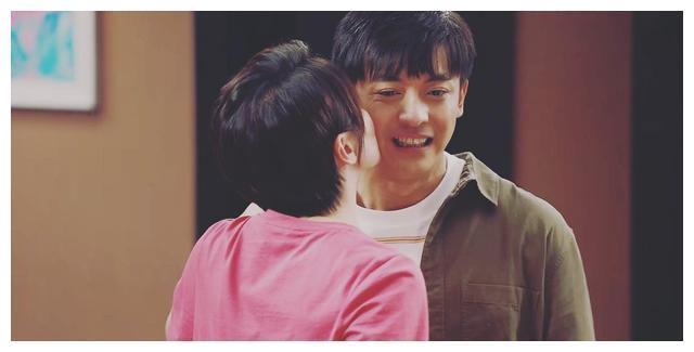 《爱情公寓5》诸葛大力的两段吻戏,张伟的表情太真实,看哭了