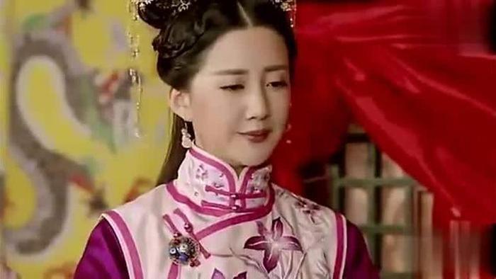 她是清朝开国皇帝的儿媳妇,因为母亲的原因,被丈夫一刀砍死