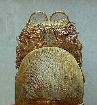 万历皇帝陵墓挖掘，无数珍宝荡然无存，一件保存至今价值连城