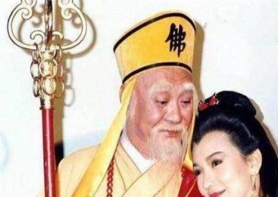 ​痴恋白素贞?白蛇传中法海为何始终纠缠白素贞,不管金拔法王!