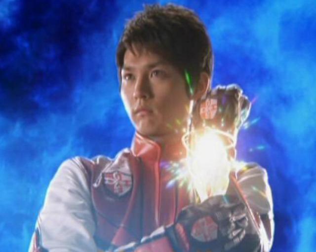 奥特曼历代人间体变身特写，最帅的是这位！