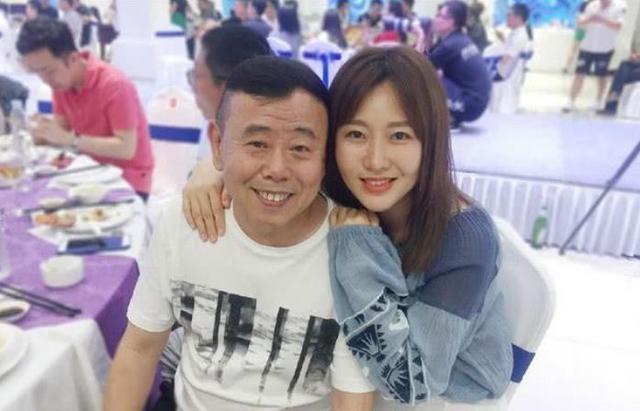 潘长江事件升级，虽然微博道歉，女儿潘阳微博也彻底沦陷