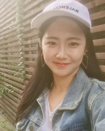 韩国女足头号美女李玟娥，又急又坏的样子招人喜欢，真漂亮